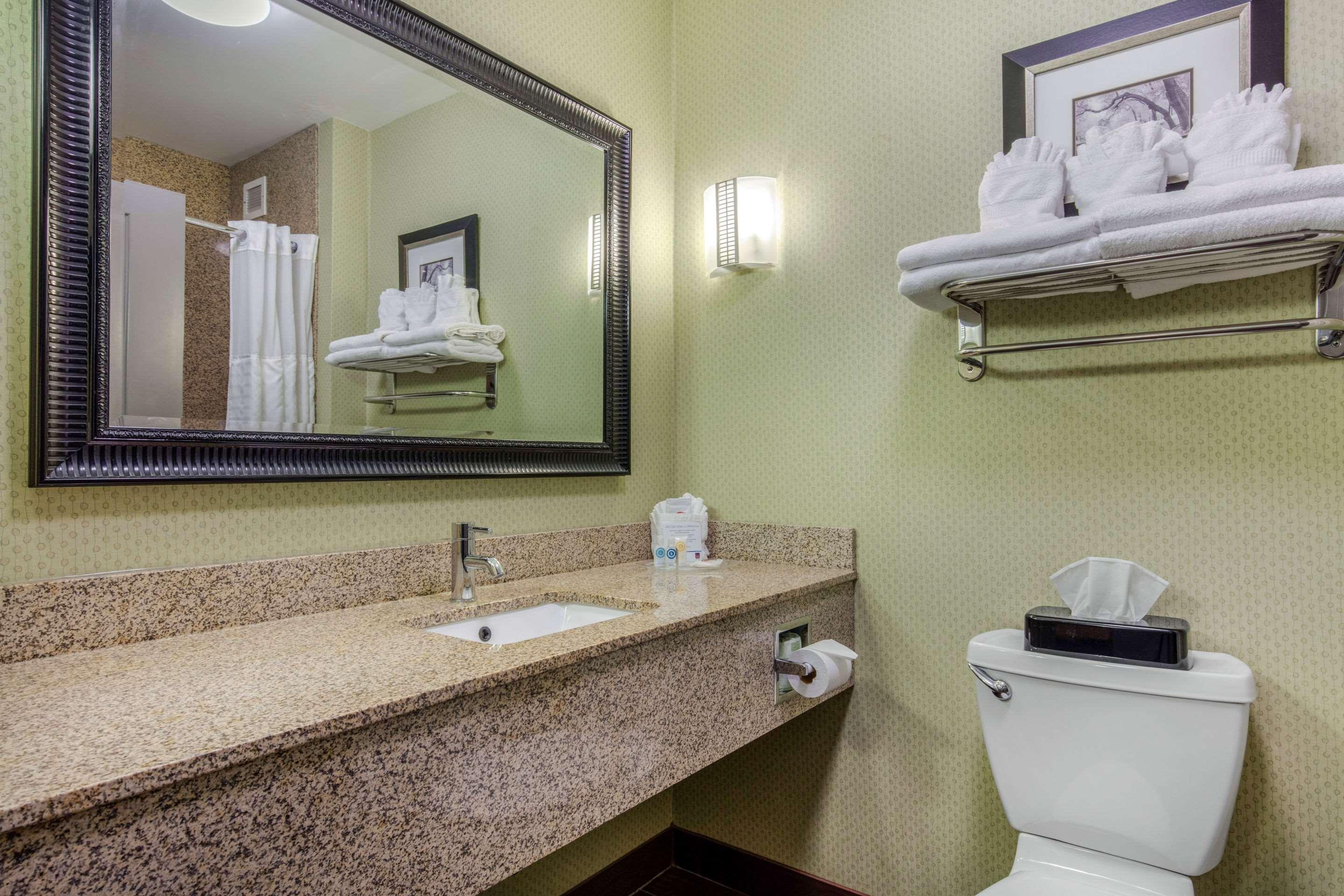 Comfort Suites Jackson I-40 Kültér fotó