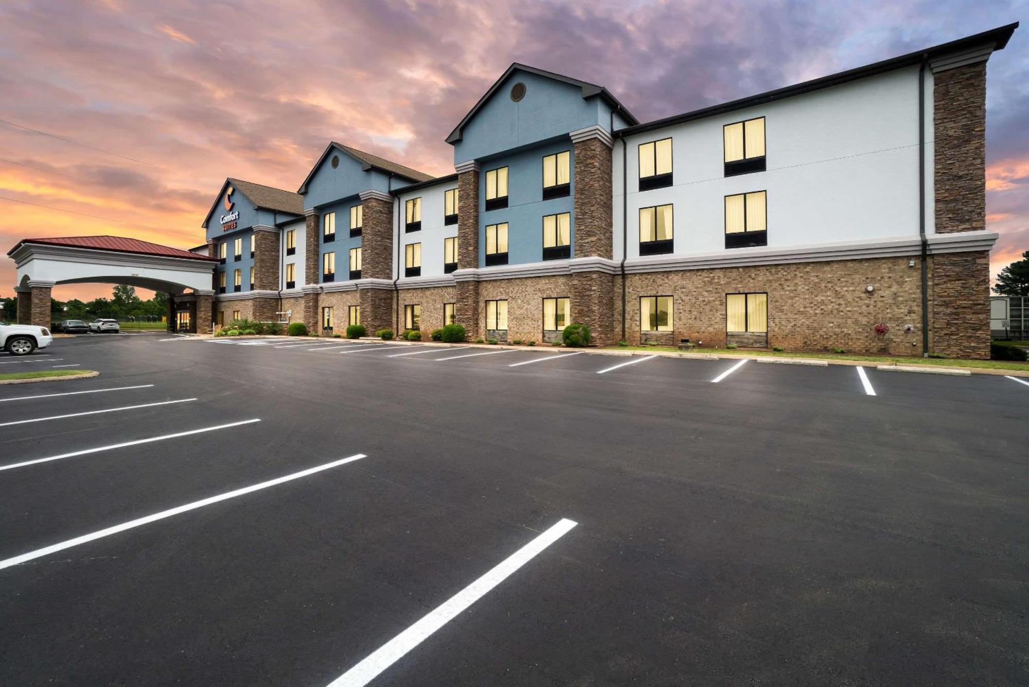 Comfort Suites Jackson I-40 Kültér fotó